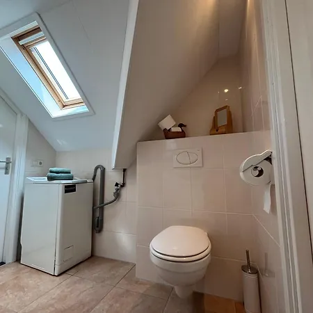 't Veldhuisje Apartment *